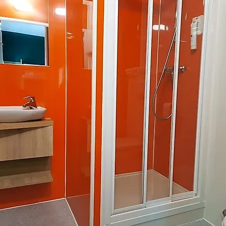 Hotel Kyriad Direct Nord Memorial